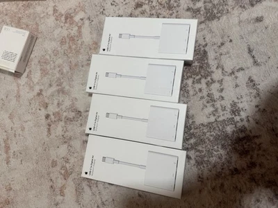 Adaptador HDMI multipuerto USB-C a AV digital Apple MUF82AM/A OEM genuino A2119 Foto 1 de 2