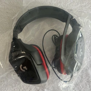 Logitech G332 New Stereo Gaming Headset for PC, PS4, Xbox Red Black Over The Ear - Picture 1 of 2