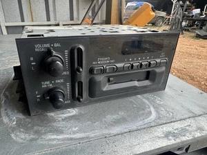 Audio Equipment Radio AM Mono-fm Stereo-cassette Fits 97 C1500 - Picture 1 of 6