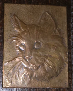 Vintage Volkskunst Wandrelief gehämmert geprägt Kupfer Katze - Bild 1 von 2