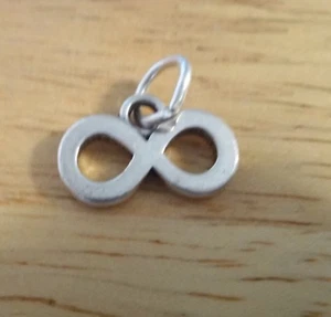Sterlingsilber 9x15mm Flach Mathematik Liebe Symbol Unendlichkeit Zeichen Charm - Bild 1 von 2