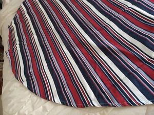 Rot Weiß Blau 72" Runde Baumwolle Tischdecke Neu im Karton - Bild 1 von 3