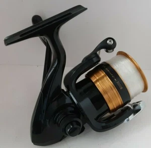 DAIWA D-SHOCK 3000B SPINNING Reel L / R Hand Retrieve Pre-spooled 8lb line - Imagen 1 de 2