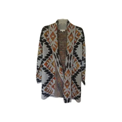 CÁRDIGAN TEJIDO CORAZÓN MUJER FRENTE ABIERTO SUÉTER GRIS GEO ESTAMPADO TallaM Azteca Occidental Foto 1 de 4