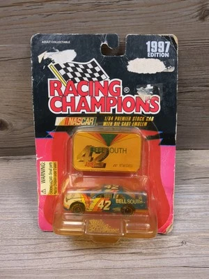 Racing Champions 1997 edición 1/64 Die Cast Car & Emblem Joe Nemechek #42 Foto 1 de 4