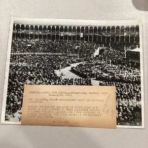 Plaza de Toros 1930 Madrid España Discusión Política Señor Lerroux Foto de Prensa - Imagen 1 de 11