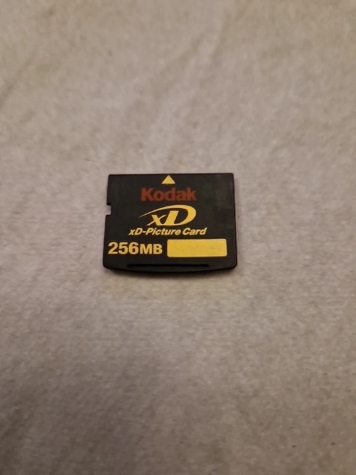 KODAK 256MB XD CARD  - Image 1 of 3