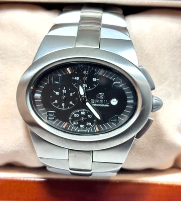 Breil Cronómetro Reloj Hombre Cuarzo SS con Esfera Espresso Estuche Ovalado Nuevo en Caja de Madera Foto 1 de 4