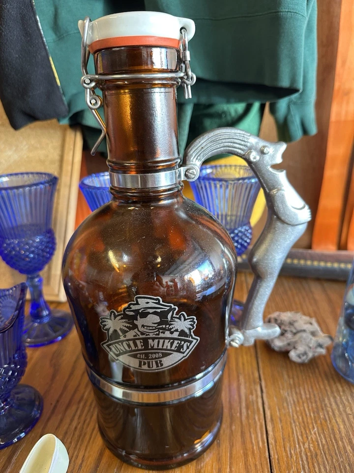 пивовар из паба Uncle Mike's, тип многоразового контейнера - Изображение 1 из 1