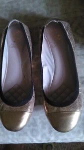 VINCE CAMUTO Ballet Flats, Gold with Black Trim Women Size 9.5 - Picture 1 of 11