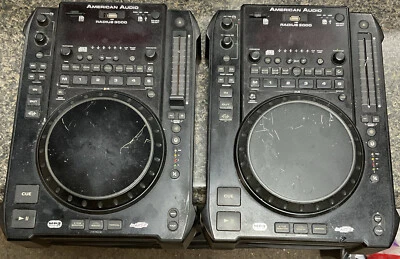 Lote de 2 American Audio Radius 3000 CD/MP3/MIDI *Piezas o reparación* Foto 1 de 2