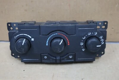 Jeep Grand Cherokee 2005 2007 control de clima OEM 055111009AE Foto 1 de 4