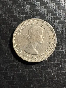 1961 Great Britain Sixpence – Queen Elizabeth II – KM# 903 - Picture 1 of 2