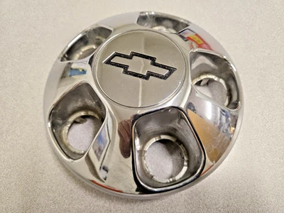 Хромированный центральный колпак ступицы колеса Chevrolet Astro 1996-2000 годов выпуска от оригинального производителя 15697613 б/у - Изображение 1 из 4
