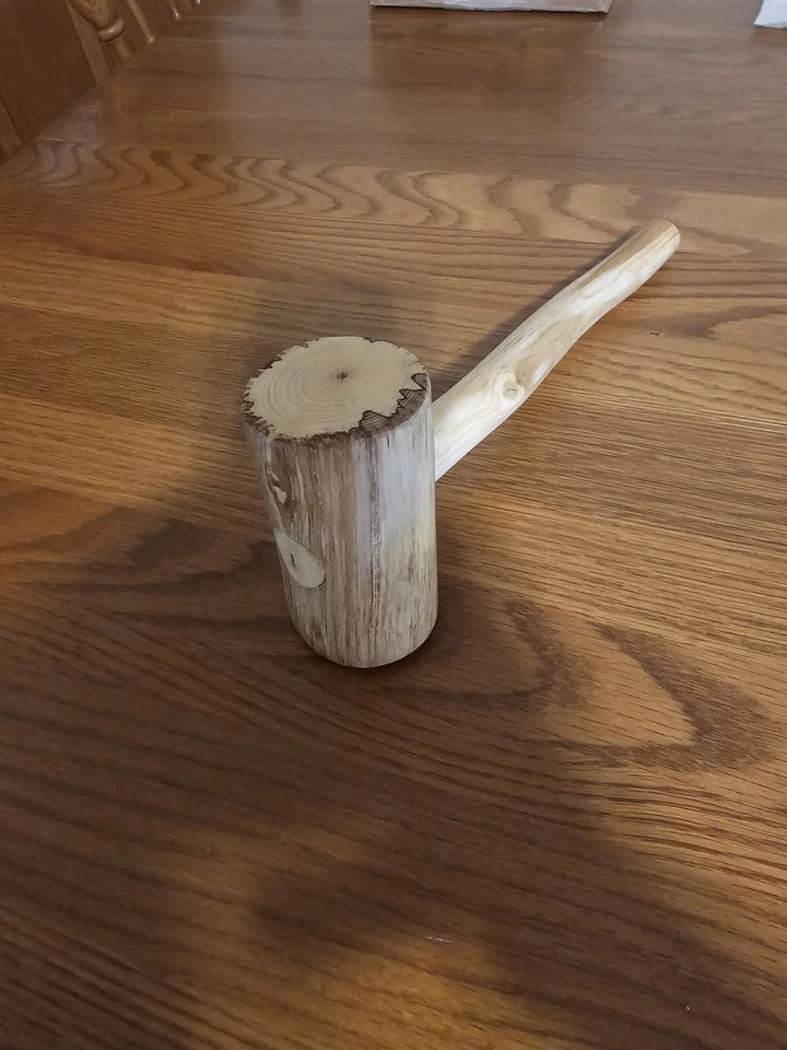 Mazo de nogal artesanal mango de 12" Foto 1 de 1