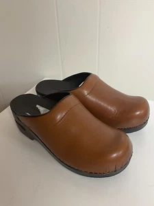 LANDS' END BROWN LEATHER MULES CLOGS Women’s 7 7B slip on open back shoes - Picture 1 of 7