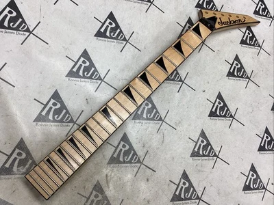 Cuello de guitarra eléctrica Jackson Japan Dinky DK2M aleta de tiburón encuadernado con 24 trastes Foto 1 de 4