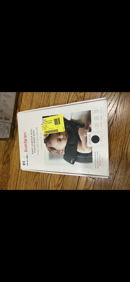 BabyBjörn 021056US Baby Carrier Mini 7-10 lbs - Black