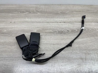 Peugeot 2008 II 2020 Rear Rear seat belt buckle 640351200C BME5581 - Imagem 1 de 3