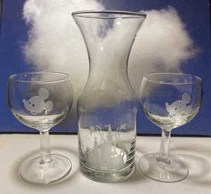 Vintage Walt Disney Productions Etch Art Glass Wine Service Made In France Rare - Picture 1 of 16