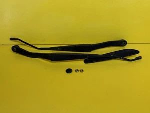 Juego de brazo limpiaparabrisas izquierdo y derecho Subaru Outback Legacy 03-06 Baja 2000-2004 - Imagen 1 de 23