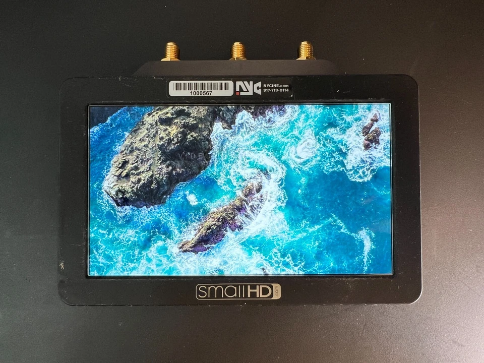 SmallHD FOCUS 5 Daylight-Viewable 5" Monitor w/ Bolt 500 Receiver + (3) Antennas - Image 1 of 4