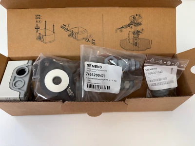 SIEMENS  QFM3171 DUCT HUMIDITY/TEMP SENSOR NEW OPEN BOX - Image 1 of 4