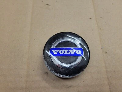 Серый центральный колпак ступицы Volvo 1998-2017 C30 C70 S40 S60 S80 V50 V70 от оригинального производителя 31400453 - Изображение 1 из 3