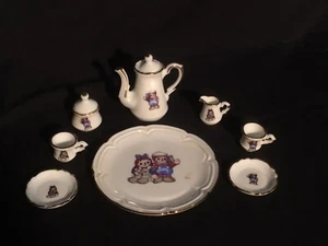 Mini Porcelain Tea Set for 2 Small RAGGITY ANN ANDY NIB OLD STOCK LWV 541-81 - Picture 1 of 5