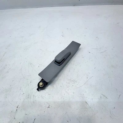 OEM 2018-2024 HONDA ODYSSEY FRONT RIGHT SIDE SEAT BELT SEATBELT ADJUSTER W/COVER - Image 1 of 4