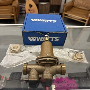 Válvula reductora de presión de agua Watts LF25AUB-S-DU 3/4 derivación integral EDP#0960006 - Imagen 1 de 11