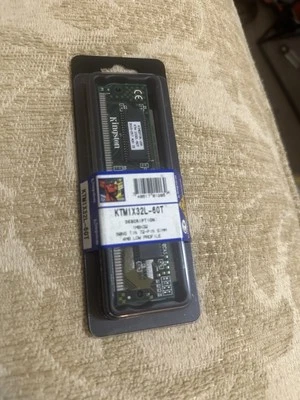  a Kingston KTM1X32L-60T, 4 MB bajo perfil 72 pines SIM (memoria única en línea Foto 1 de 2