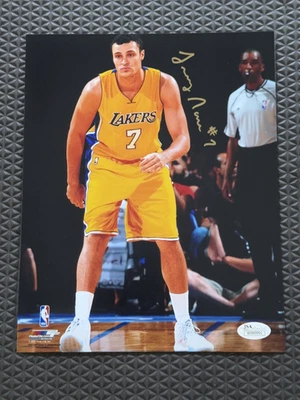 Foto autografada assinada por Larry Nance Jr 8x10 Lakers JSA - Imagem 1 de 3