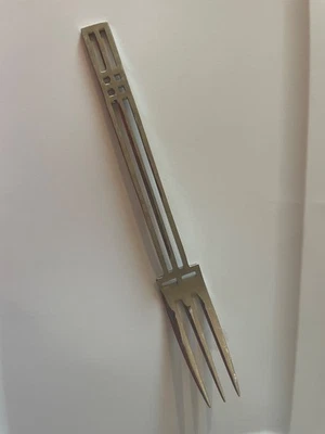 Sasaki 18-8 Acero Inoxidable - VENTANAS - Tenedor de Cena - Usado Foto 1 de 3