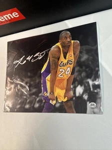 Kobe Bryant Auto Signature - 11 X 14 con certificado de autenticidad (ACA) - Como nuevo - Imagen 1 de 11