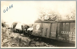 RAILROAD railway TRAIN WRECK MONTVILLE CT ANTIQUE REAL PHOTO POSTCARD RPPC - Picture 1 of 2
