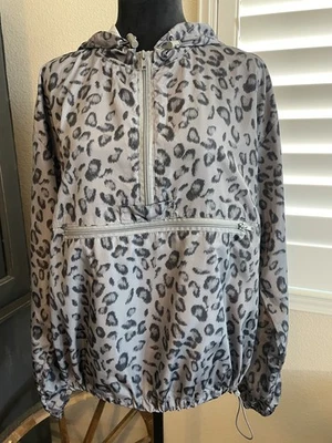 THREAD+SUPPLY Windbreaker Black & Gray Animal Print Hooded Women’s 1/4 Zip M - Image 1 of 4