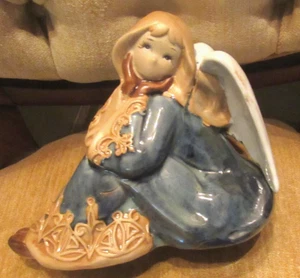 Encantador ÁNGEL DE LA GUARDA SENTADO VESTIDO A MEDIDA con ALAS GRANDES - Imagen 1 de 5