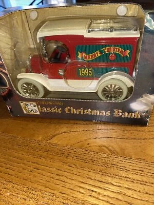 ERTL 1913 FORD MODEL T CLASSIC DIECAST CHRISTMAS BANK 1995 NIB - Image 1 of 4