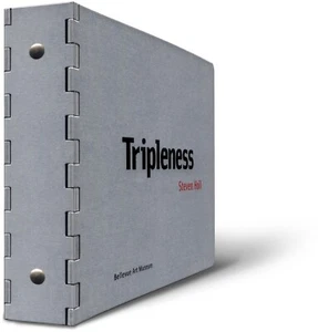 Tripleness - Signed by Steven Holl - Rare Brushed Aluminum Binder - 1st Edition - Bild 1 von 3