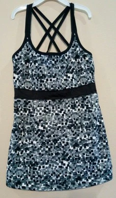 Usado en Excelente Condición Para Mujer SOYBU CAMISETA SIN MANGAS ATLÉTICA ENTRENAMIENTO YOGA BLANCO Y NEGRO TALLA XS Foto 1 de 4