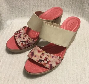 Crocs Leigh II Wedge Sandal Women's 8 Double Strap Comfort Shoe Floral Beige - Picture 1 of 10
