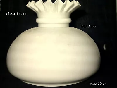 Ancien abat jour opaline blanche de suspension , lustre - Photo 1/3