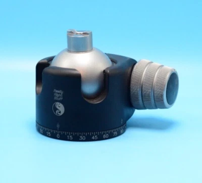 Really Right Stuff BH-55 BallHead without Clamp EXC++++ - Image 1 of 4
