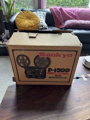 Raro proyector de película muda Sankyo P-1500 Super 8 (carretes faltantes) Foto 1 de 3