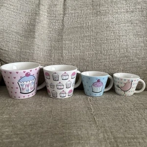 Next Cupcake Measuring Cups - Picture 1 of 16
