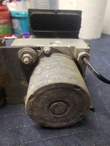 Módulo de control de bomba ABS Ford F-150 2004-2008 fabricante de equipos originales 4x4 - Imagen 1 de 3