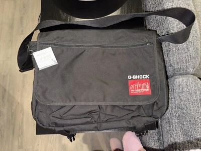 Manhattan Portage G-Shock 邮差包 (全新带标签) 带书 — 第 1/4 张图片