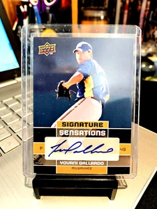 2010 YOVANI GALLARDO U.D. SIGNATURE SENSATIONS #SS-YG V/G "BREWER'S - Picture 1 of 9