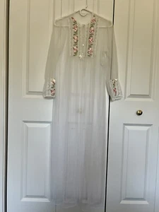 VTG USA Women's Union Made Sheer Long Nylon Robe White Lace Pink Floral - Size S - Picture 1 of 20